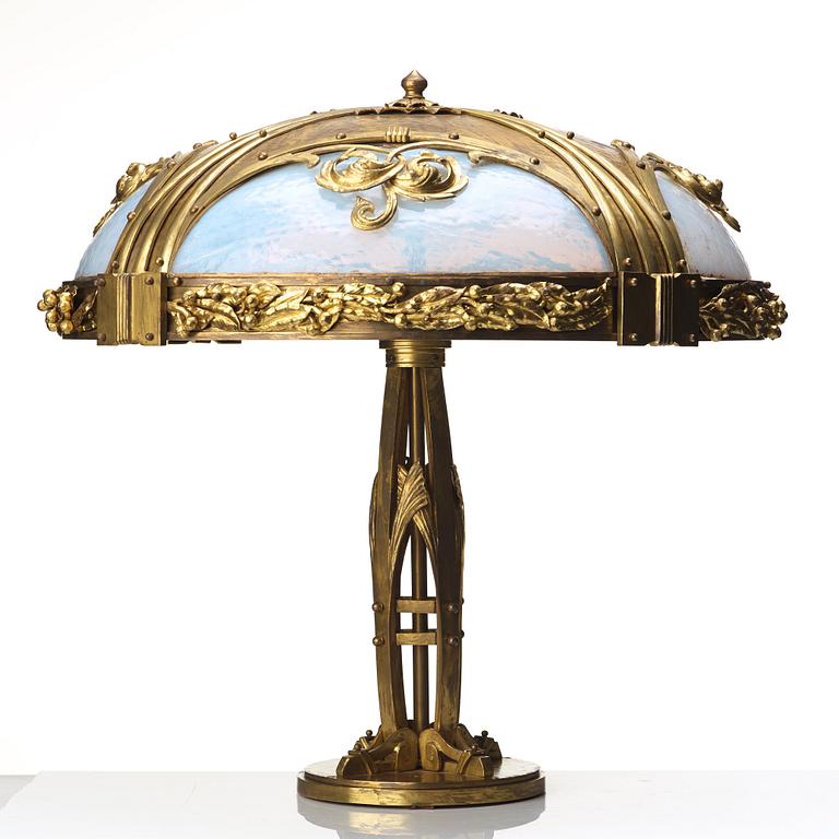 An Art Nouveau bronze table lamp, early 20th century.