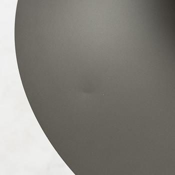 Poul Henningsen, "PH-Lampa", Louis Poulsen, Danmark.