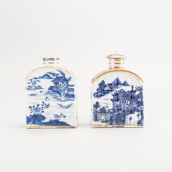 A set of two Qianlong porcelain tea caddies.