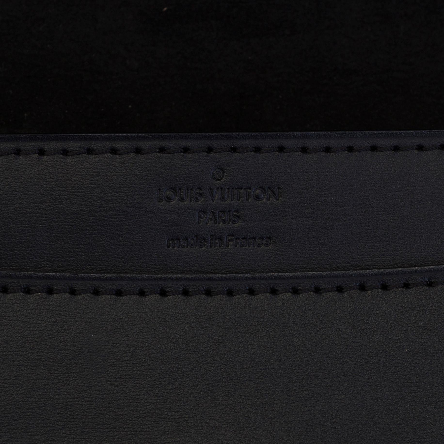 VÄSKA, "Chain Louise GM", Louis Vuitton.