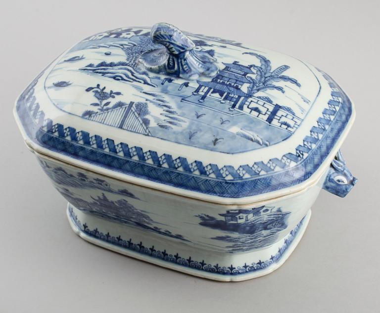 TERRIN, porslin, Kina, Qianlong 1736-1795.