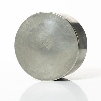 Sylvia Stave, attributed to. A pewter box with cover, CG Hallberg, Stockholm 1929.