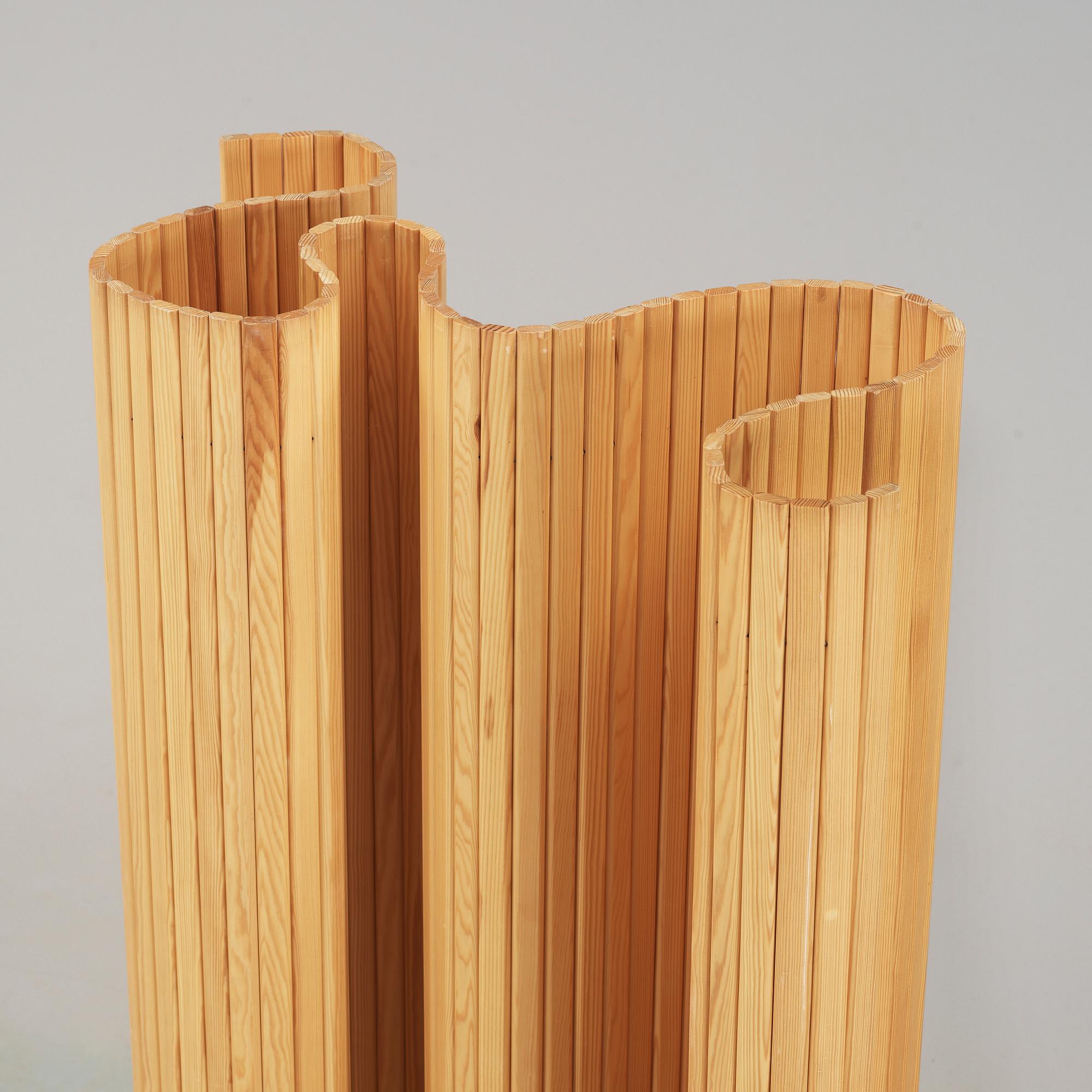 VIKSKÄRM, Alvar Aalto för Artek, Finland. Modellnummer 100.