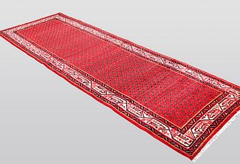 Gallerimatta, Sarouk - Mir, ca 312 x 106 cm.