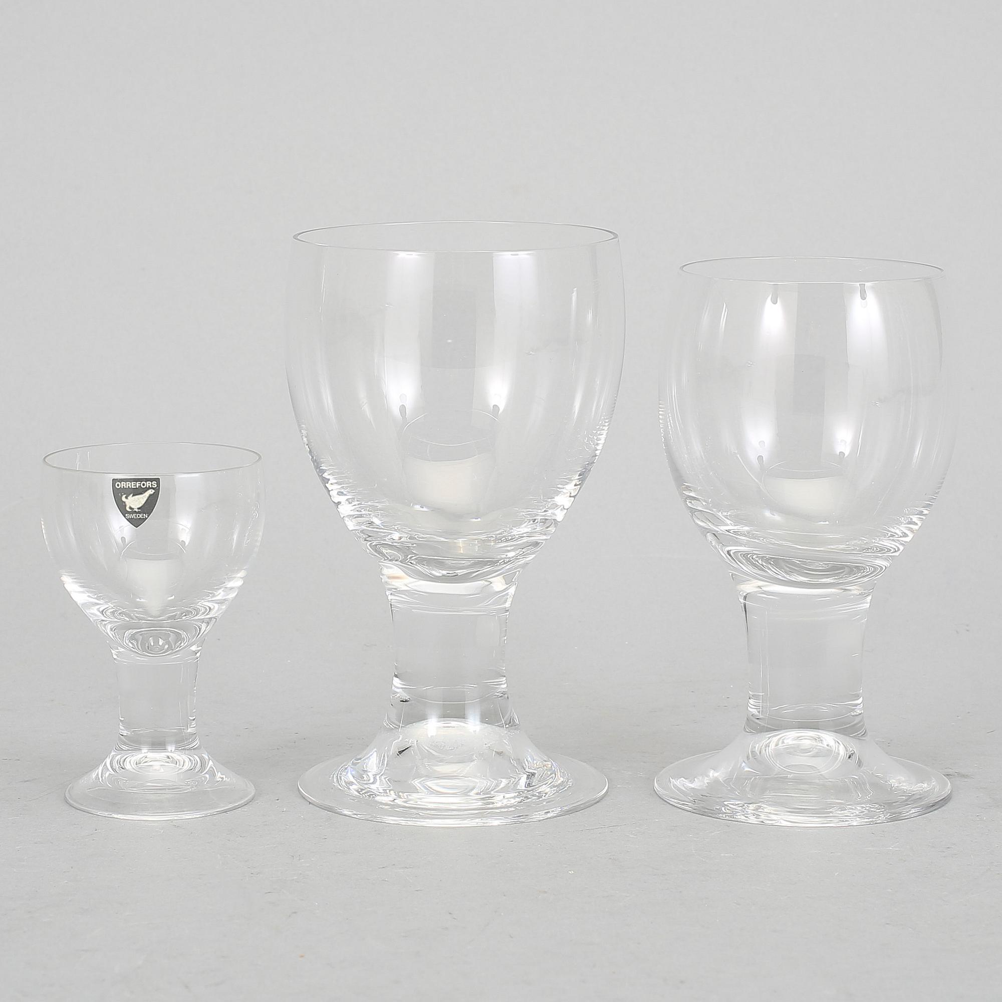 DELAR TILL GLASSERVIS, 17 delar. Orrefors, 1960-70-tal.