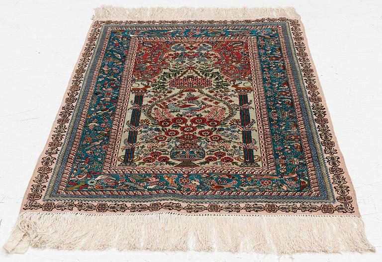 Rug, Hereke design, silk, approx. 122x77 cm.