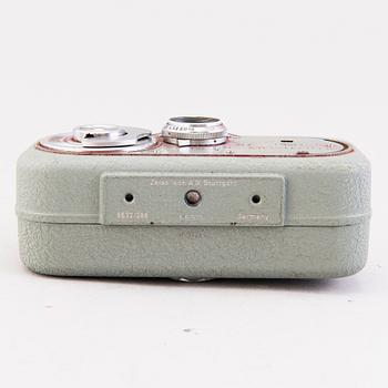Set of five cameras, with accessories, 1920-50-tal.