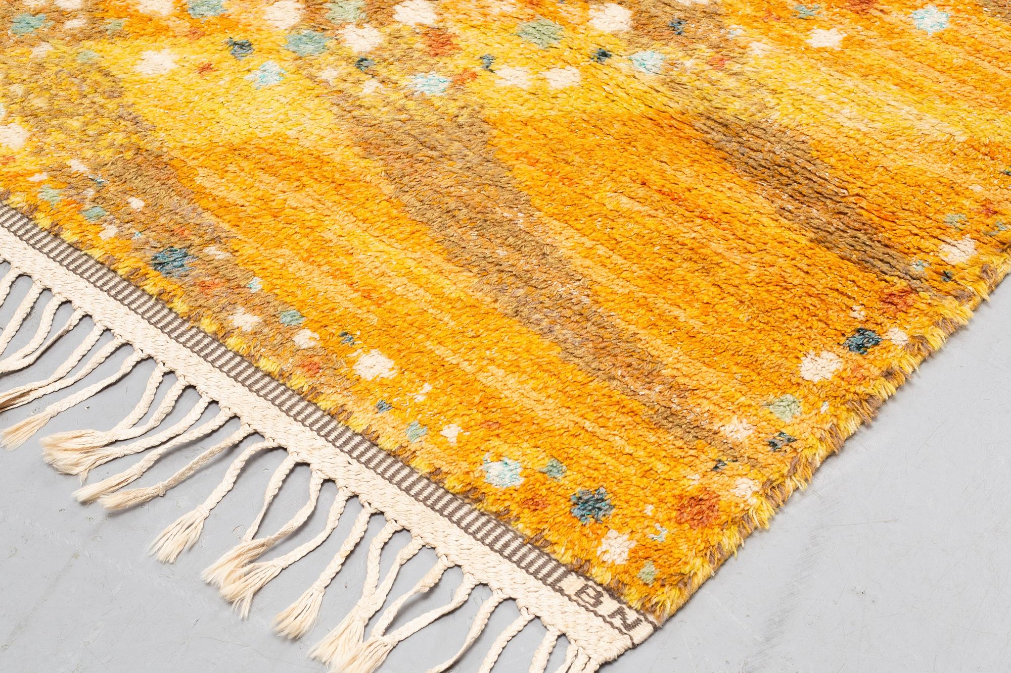 Barbro Nilsson, Matto, "Magdalena, gul", knotted pile, ca 389-391,5 x 303-305 cm, signed AB MMF BN.
