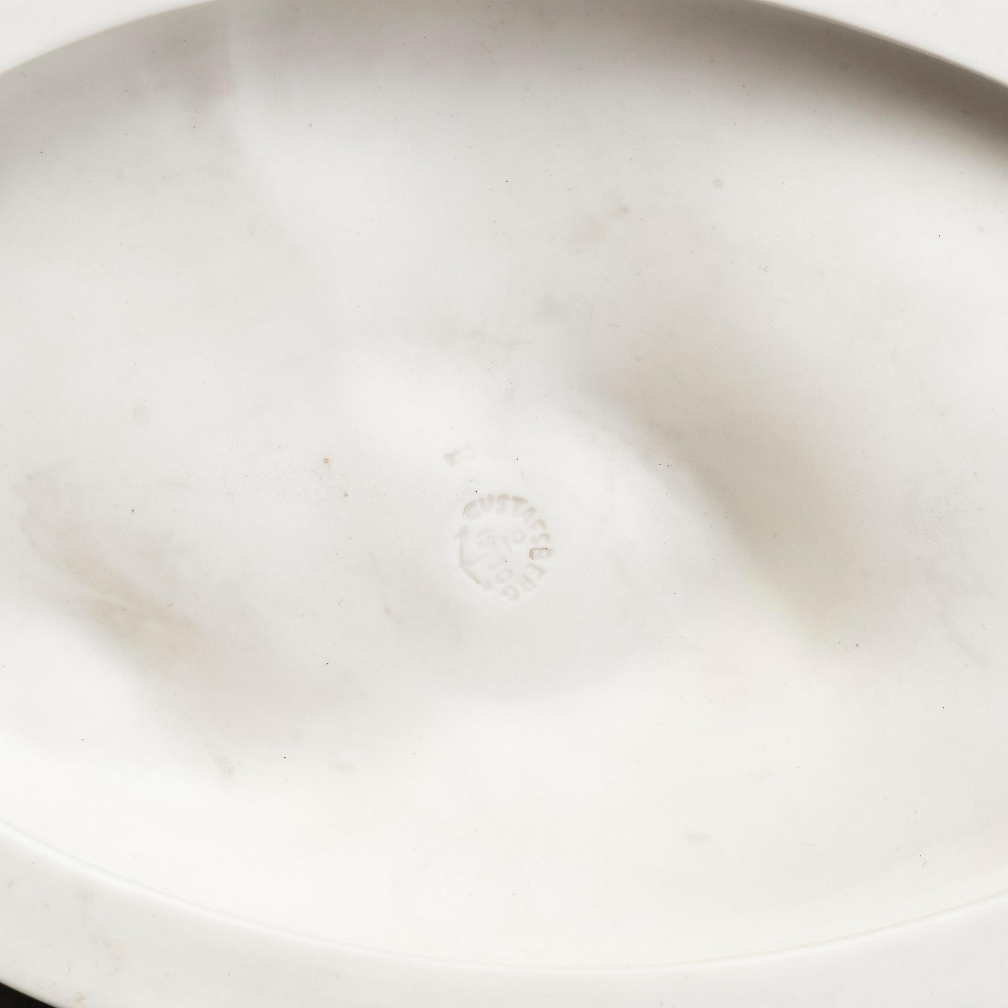 FIGURGRUPPER, två st, parian, Gustafsberg och Rörstrand, tidigt 1900-tal.