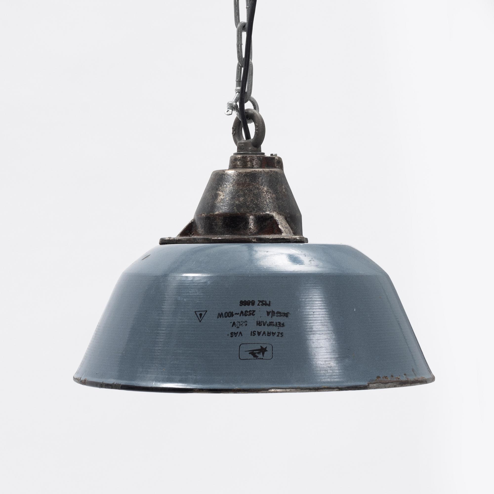 An industrial enamel celing light, second half of the 20th century.