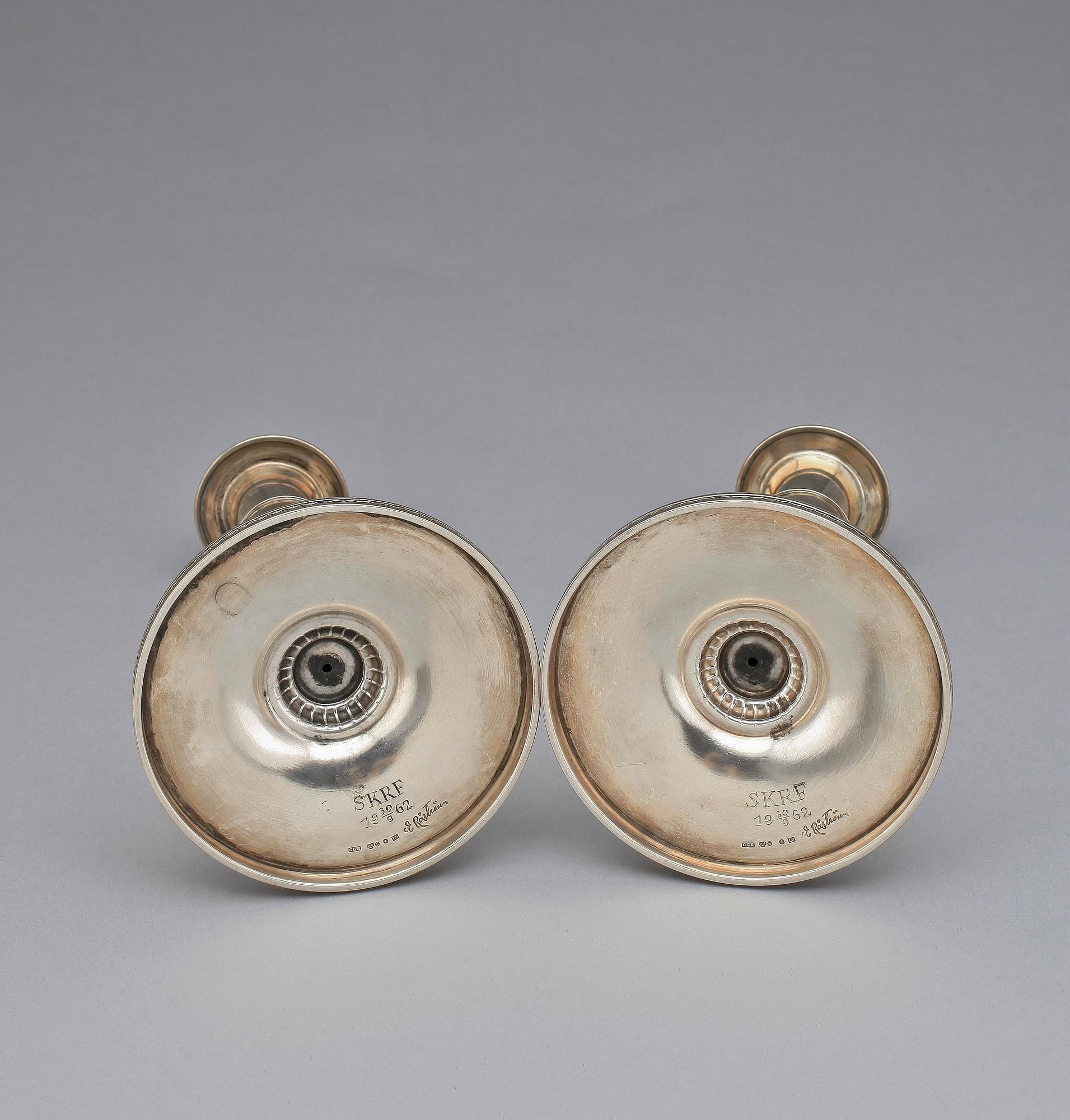 LJUSSTAKAR, ett par, silver, Eric Råström för Råströms Silver & Nysilverfabrik, Stockholm 1961. Tot vikt ca 366 g.