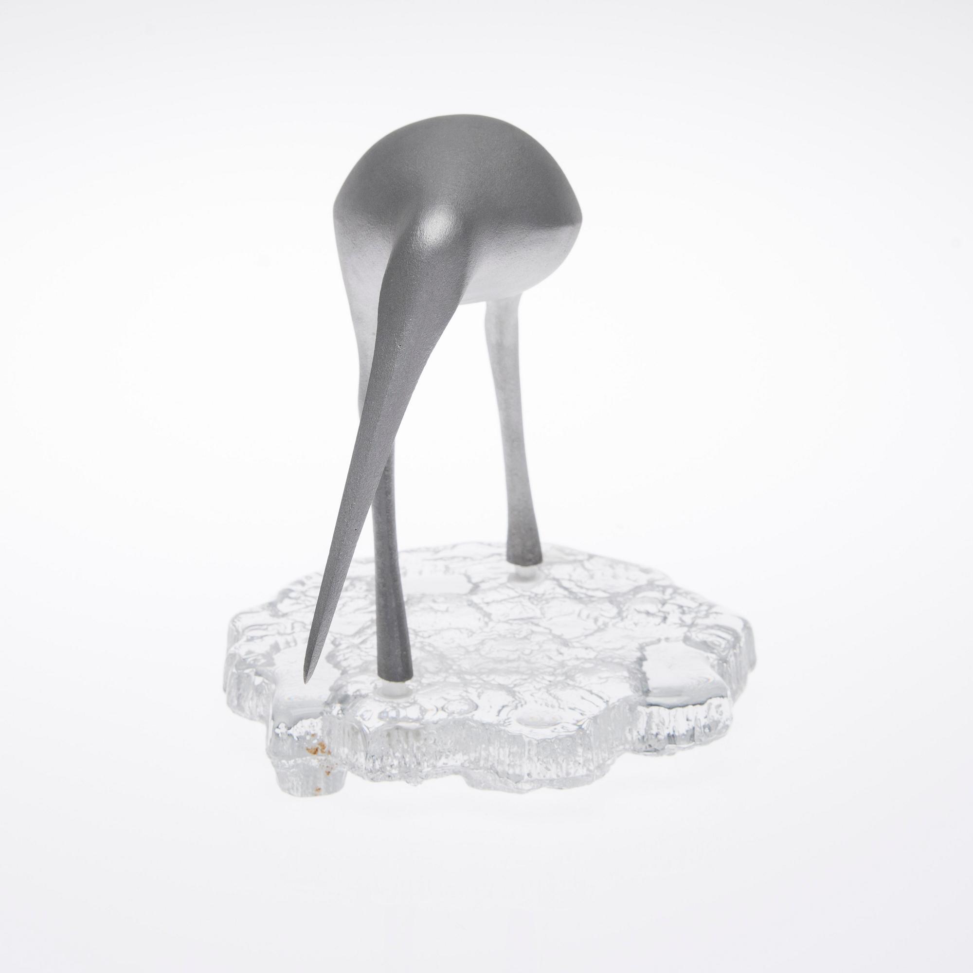 SKULPTUR, Aluminium och glas, "Beckasin". Stämplad Made in Finland, Kultakeskus Oy, Design: Tapio Wirkkala.