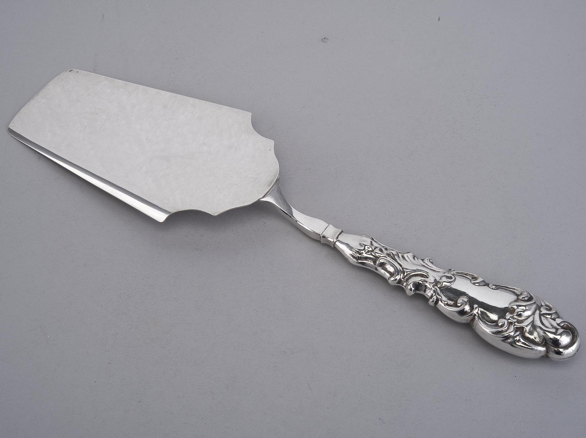 KALAOTIN, hopeaa, J.K. Torsk, Tukholma 1851. Paino 116 g.