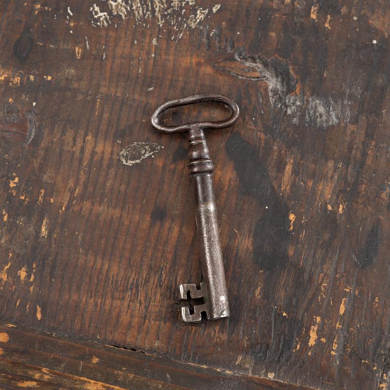 A wall cabinet, 18th century.