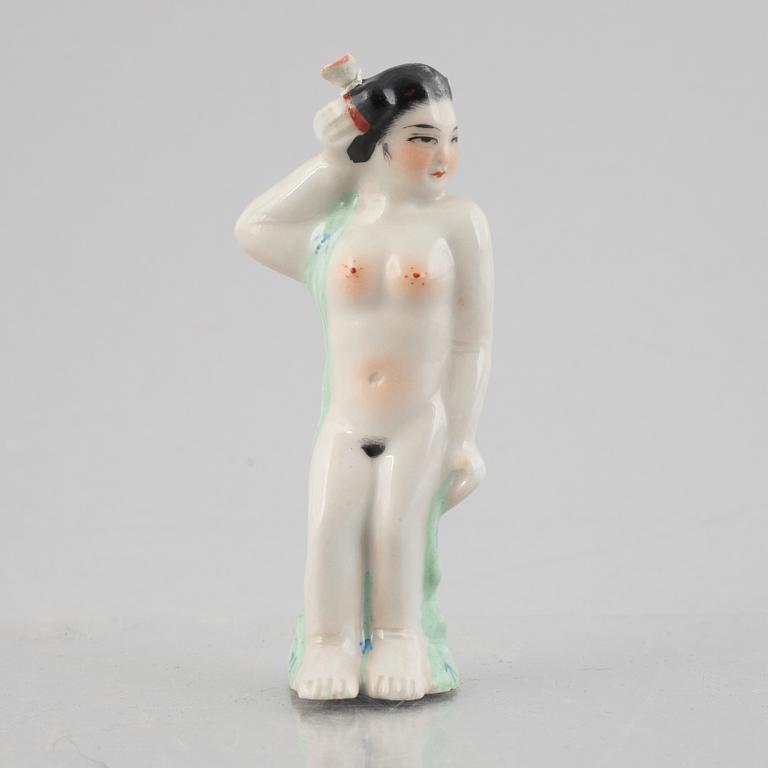 Two Chinese erotic porcelain figures, first part of the 20th century.
