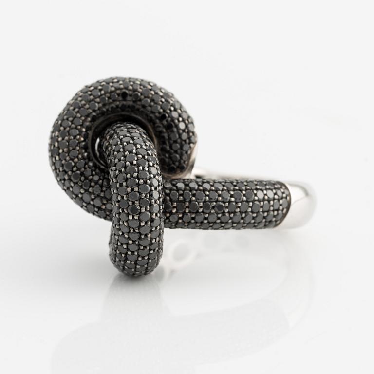 An Engelbert ring "The Legacy Knot" large, 18K white gold with black diamonds.