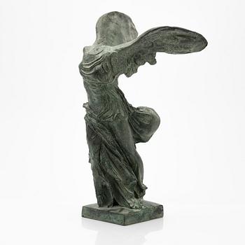 Skulptur, kopia efter "Nike från Samothrake".