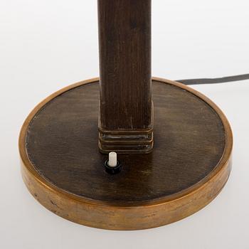Paavo Tynell, bordslampa, modell 5066 för Taito 1940-tal.