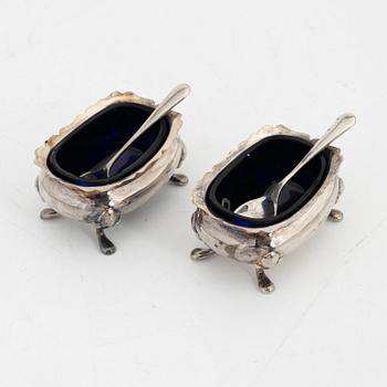 Adie Brothers Ltd, a silver cruet set in box, Birmingham 1924.