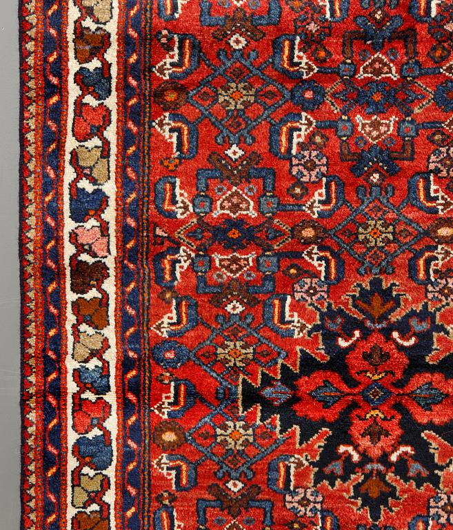 Gallerimatta, Hamadan, ca 526 x 104 cm.