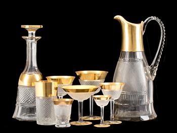 GLASSERVIS, 57 delar, 1900-talets mitt, guldkant.