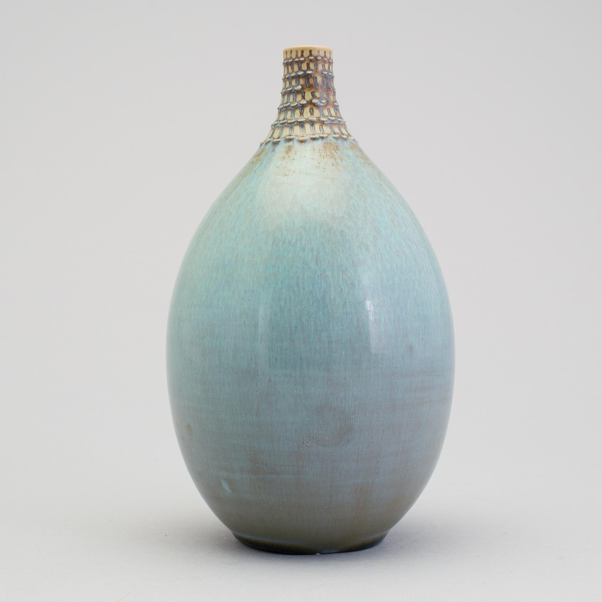 STIG LINDBERG, a stoneware vase, Gustavsberg 1954.