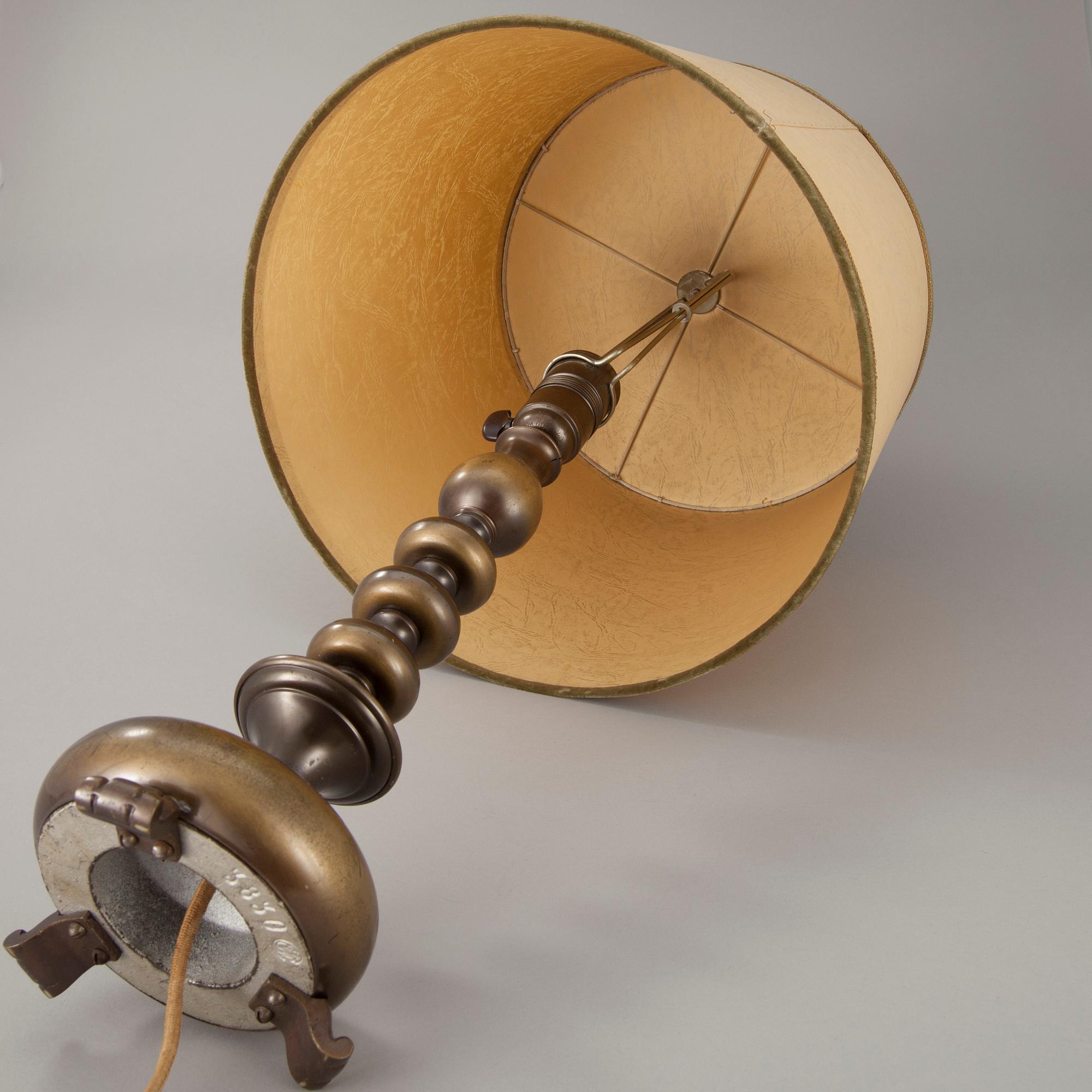 BORDSLAMPA, metall, 1930-40-tal.