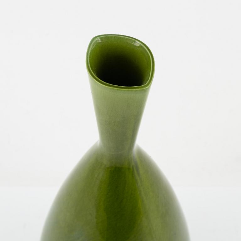 Carl-Harry Stålhane, a model SPT vase, Rörstrand, 1950's/60's.