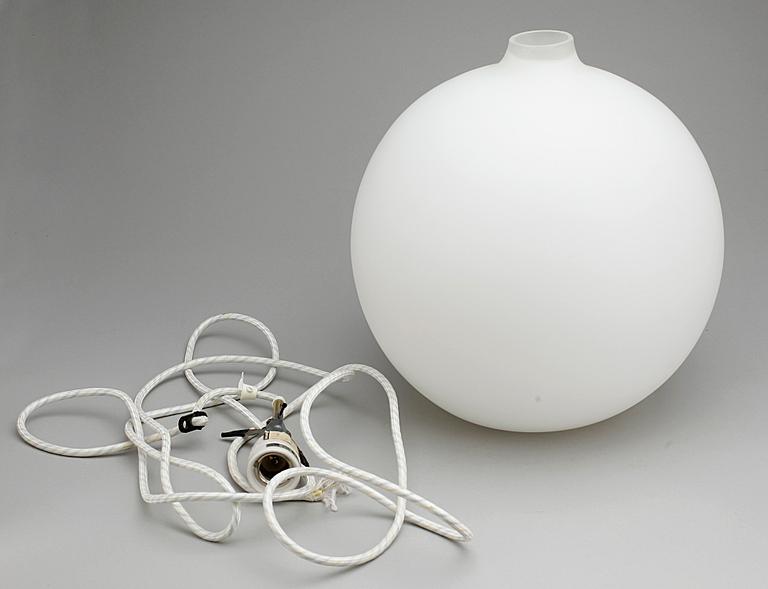 TAKLAMPA, glas, "Satellit", design Wilhelm Wohlert för Louis Poulsen. H 35, 1950-tal.