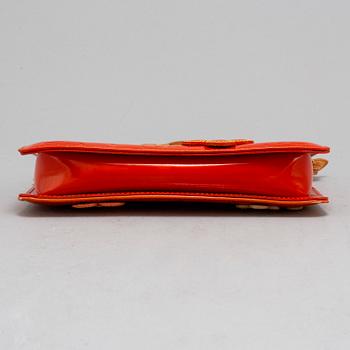 LOUIS VUITTON, A 'Vernis Lexington Fleurs Pochette'.