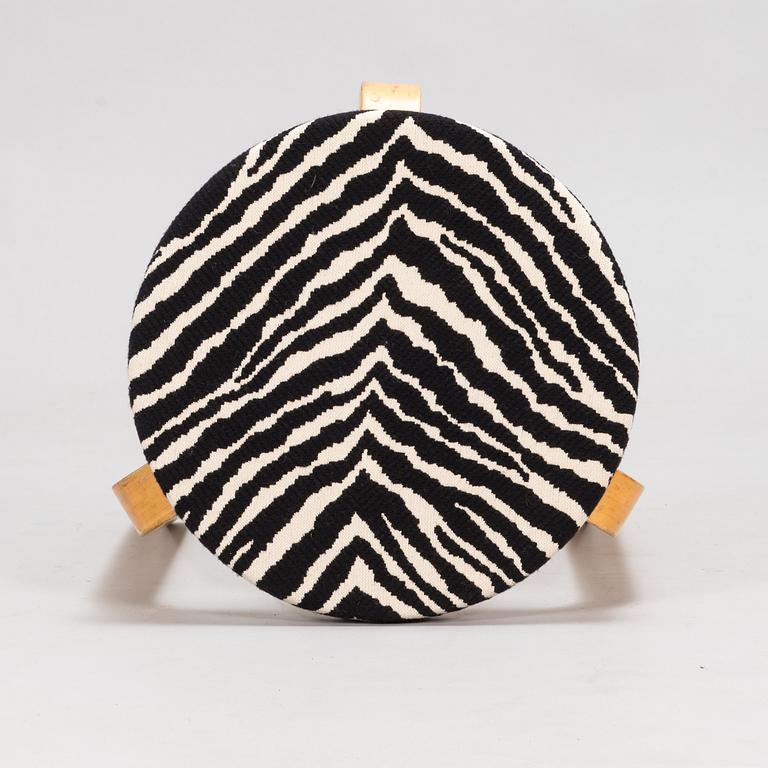 Alvar Aalto, jakkara, malli 60, Artek 1960/1970-luku.