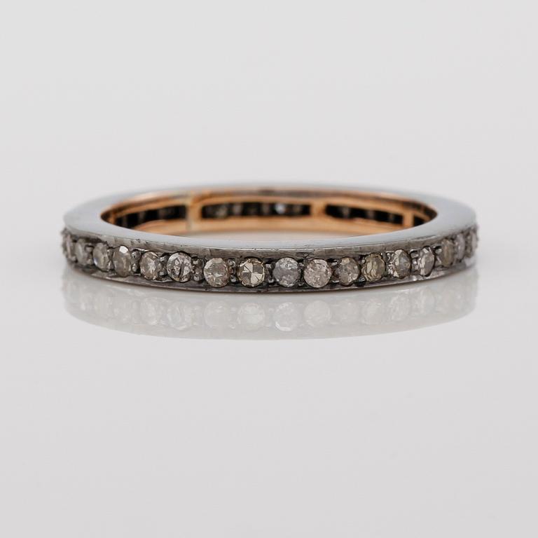 RING, silver och diamanter tot ca 0.62 ct.