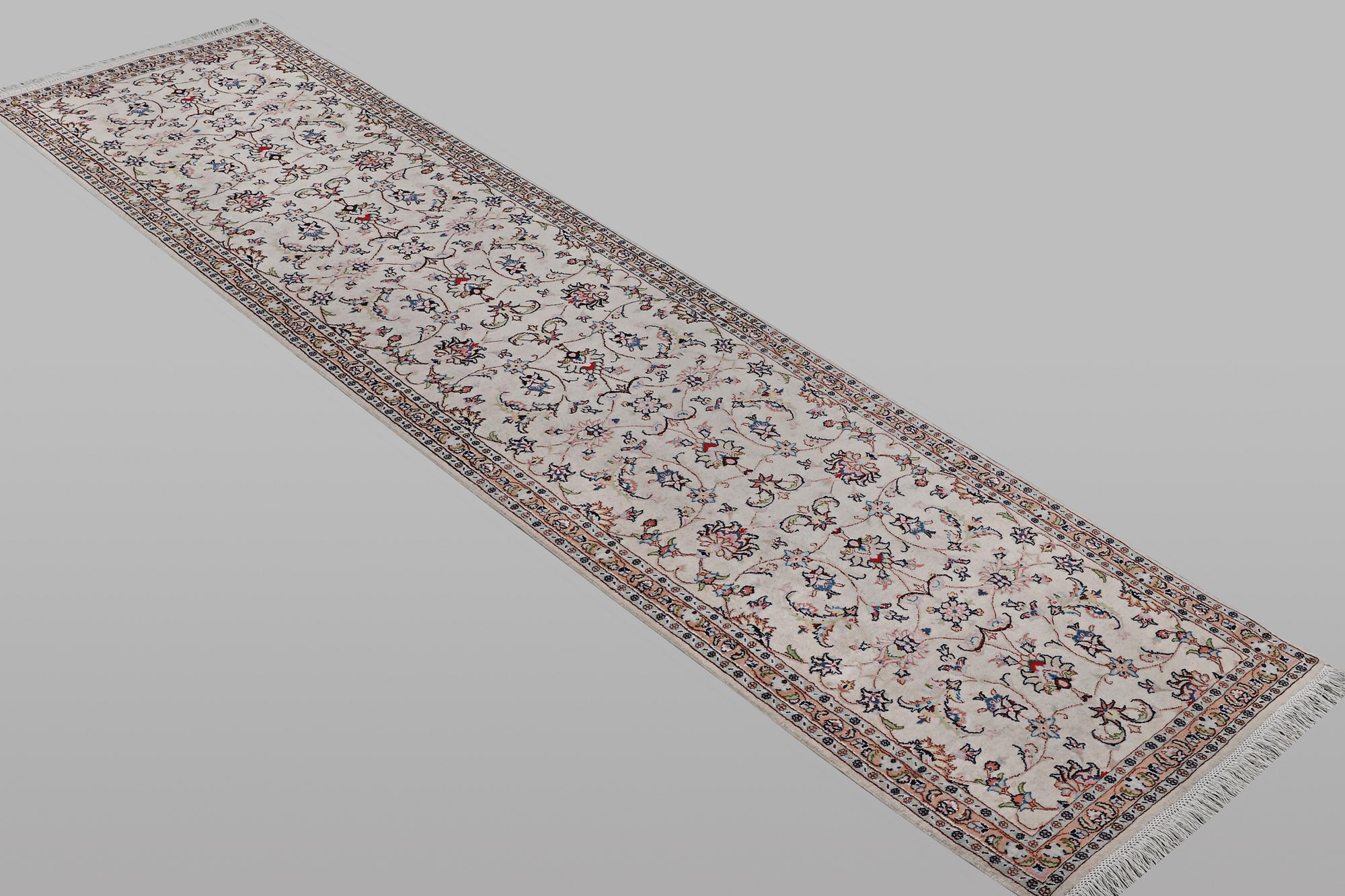 A runner carpet, Kashan, ca 380 x 86 cm.