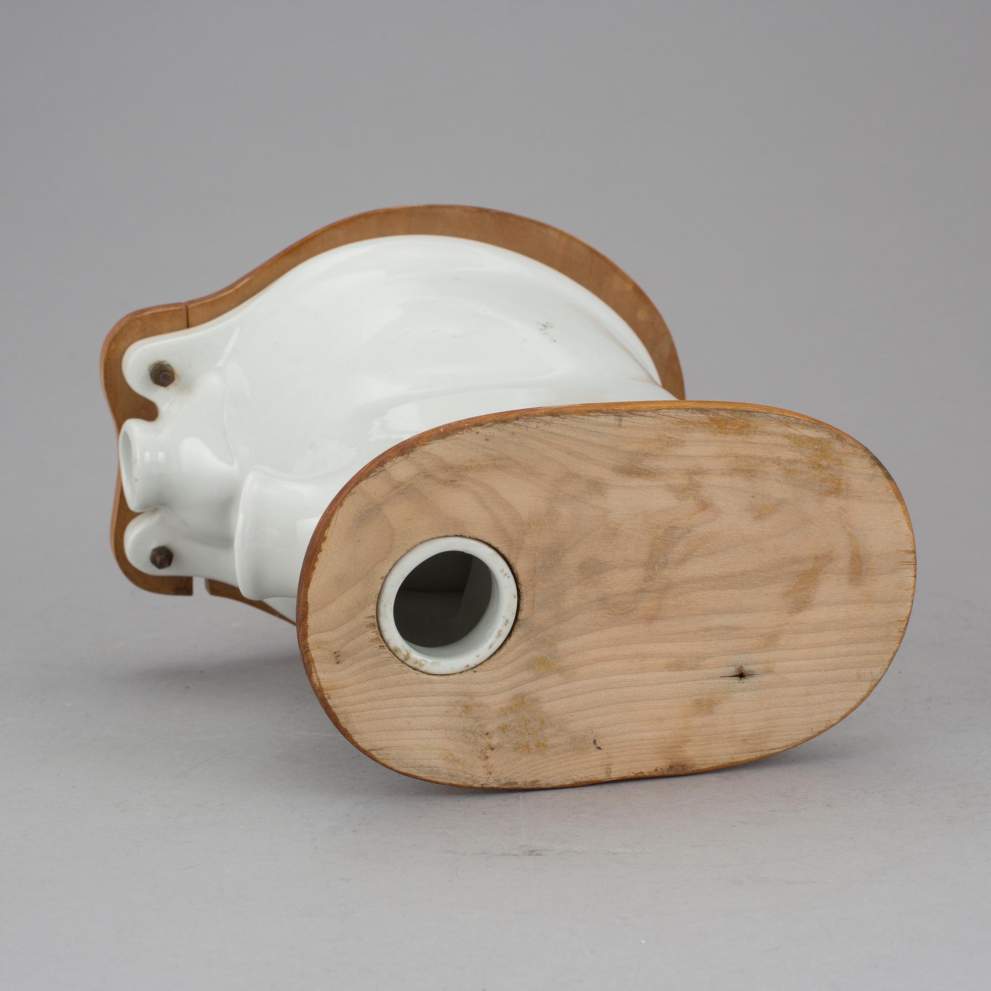 MODELLTOALETT, porslin, Twyfords limited, 1900-talets början.