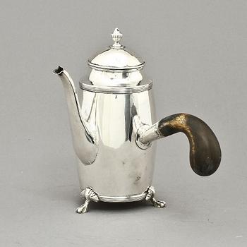 CHOKLADKANNA, silver, Carl Magnus Ryberg, Stockholm, 1825. Vikt 350 g.