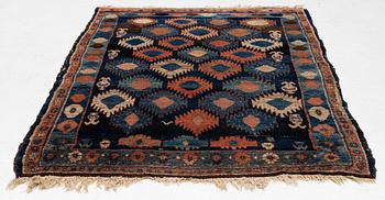 Matta, orientalisk, antik, ca 195 x 130 cm.