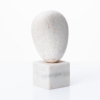 Anna Mizak, sculpture, marble, signed and dated -85 underneath.