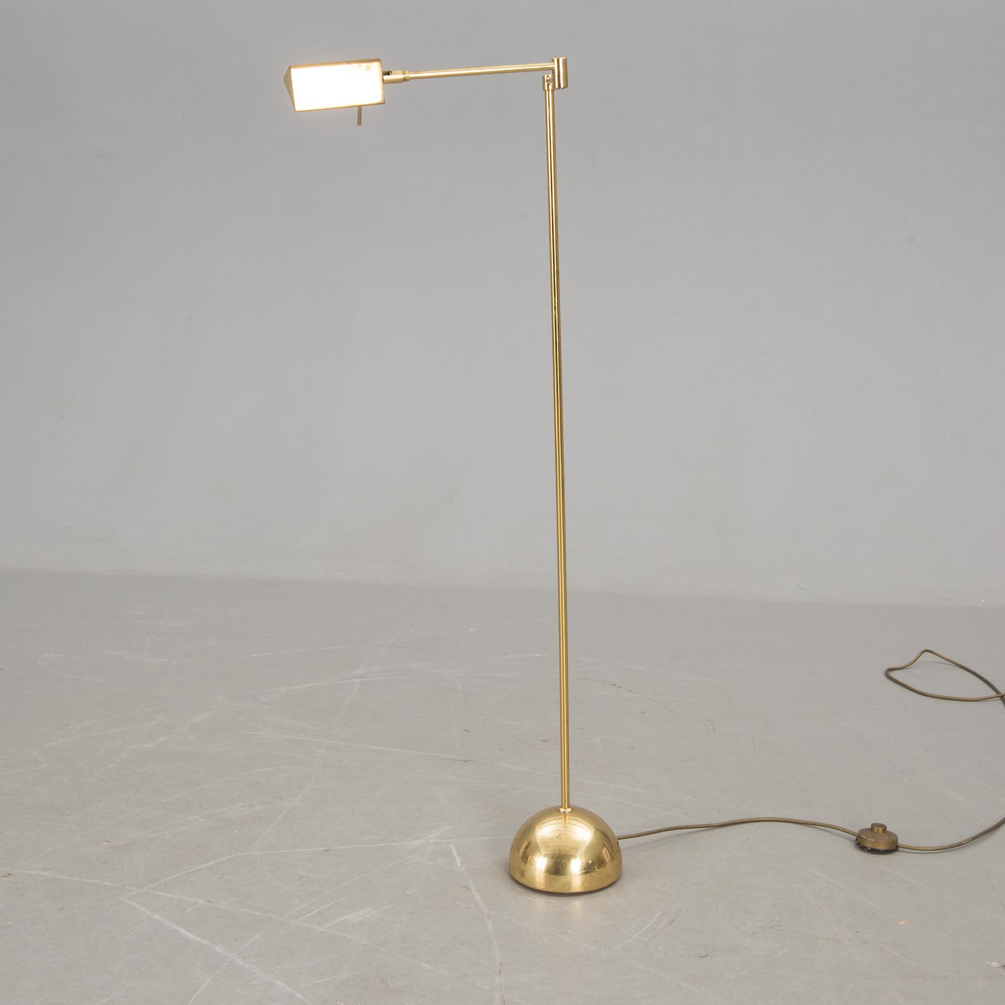 GOLVLAMPA, 1900-talets andra hälft.