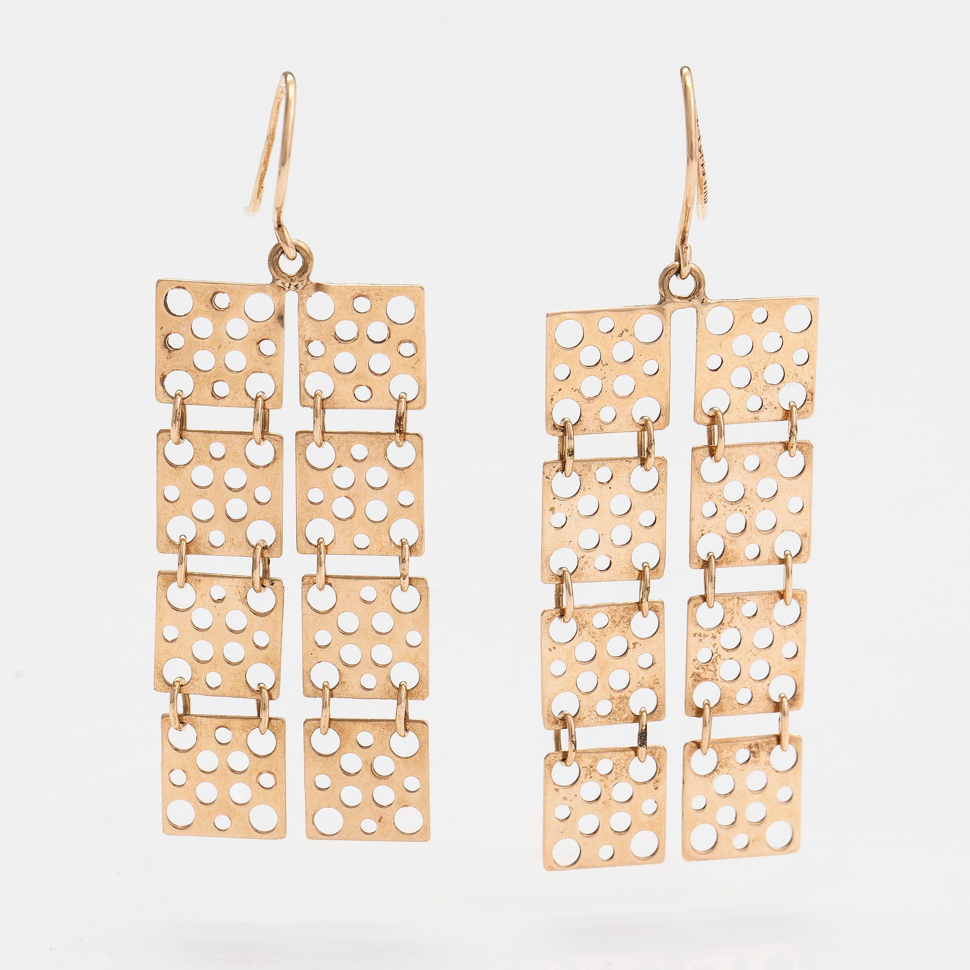 Liisa Vitali, örhängen "Pitsi", 14K guld. Westerback, Helsingfors 1970.