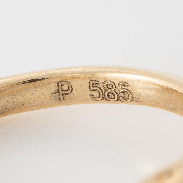 Earrings, a pair, 14K gold with corundum and small brilliant-cut diamonds.