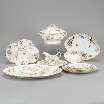 Rörstrand, a 151 part porcelain service, 1920-1938.