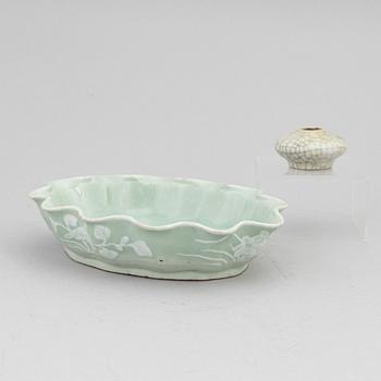 A Chinese celadon glazed lotus leaf shaped bowl, late Qing dynasty, and a ge-glazed brush washer, possibly 20 century.