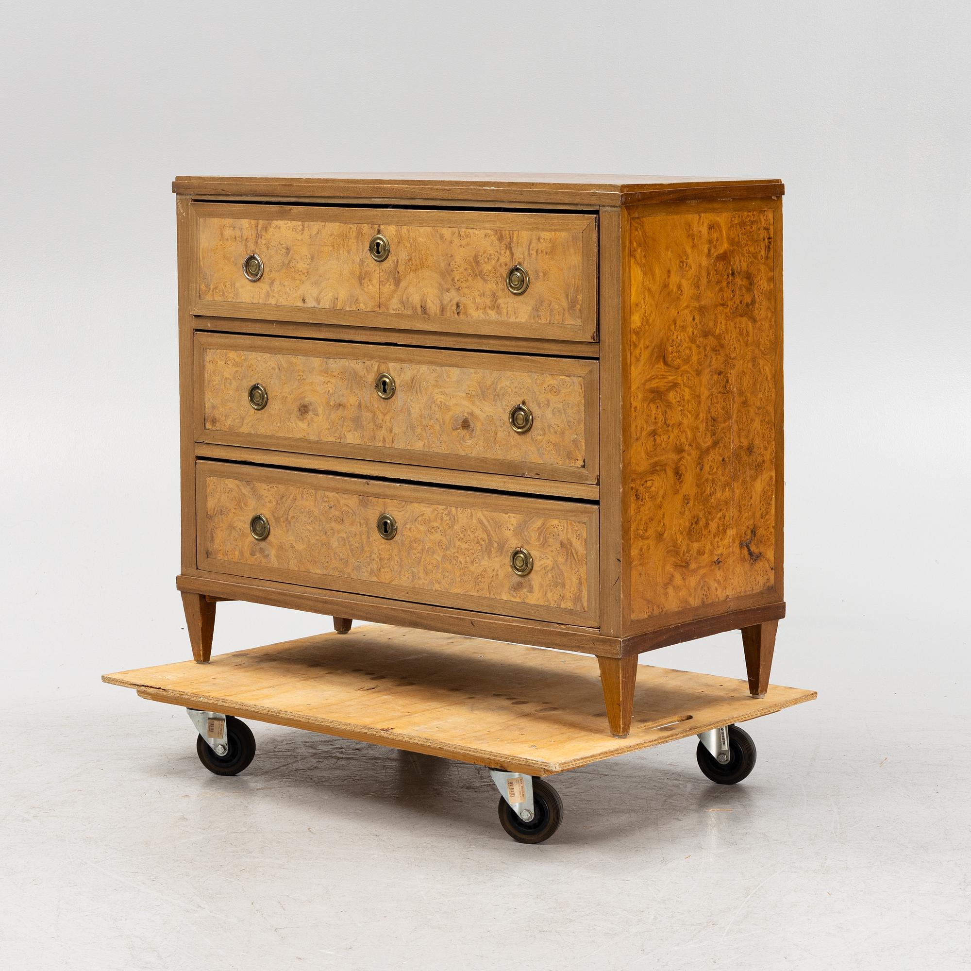 A Gustavian style chest of drawers, early 1900.