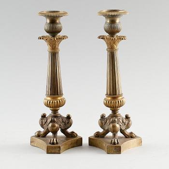 LJUSSTAKAR, 1 par, brons, senempire, 1800-talets första hälft.