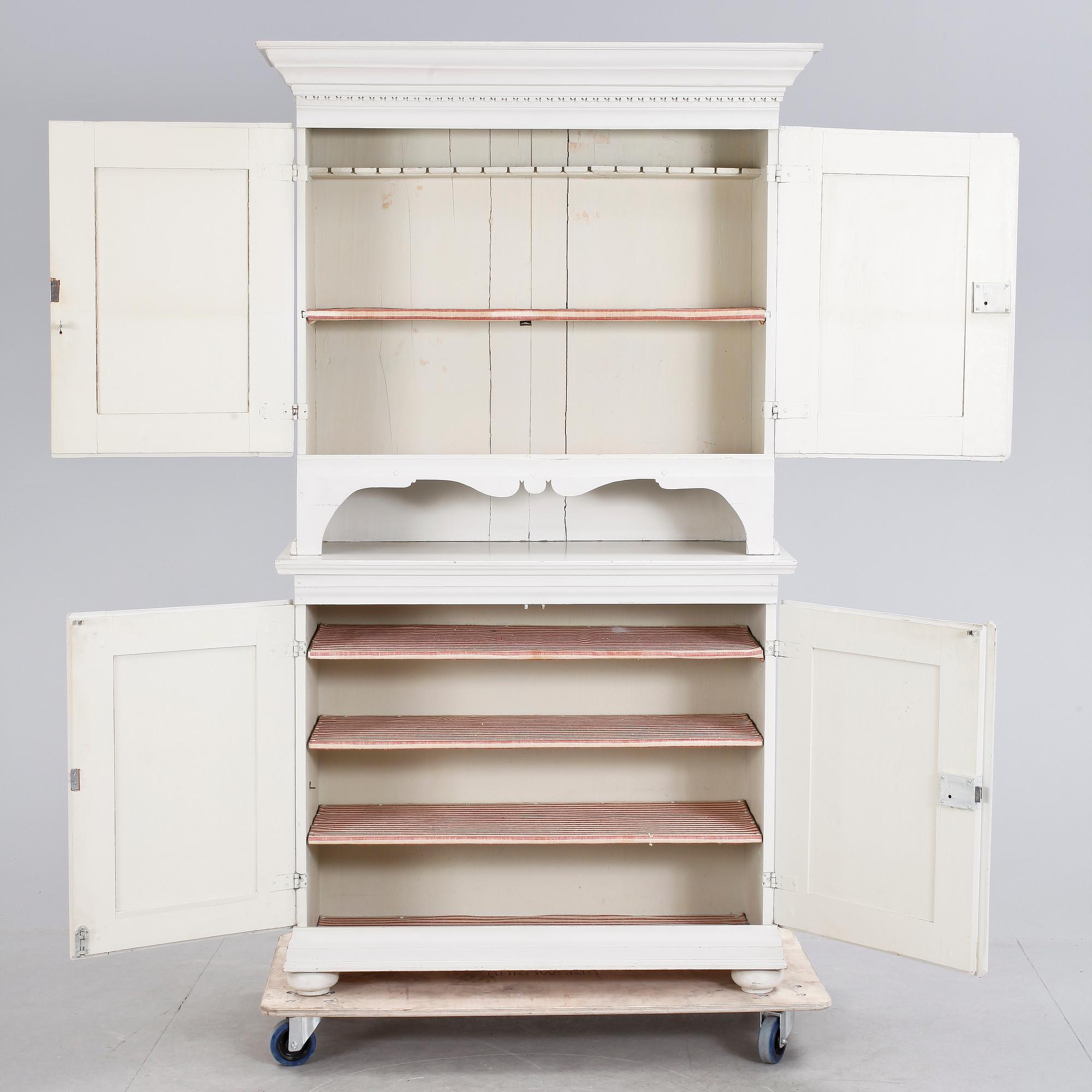 SKÅP, allmoge, delvis 17/1800-tal.