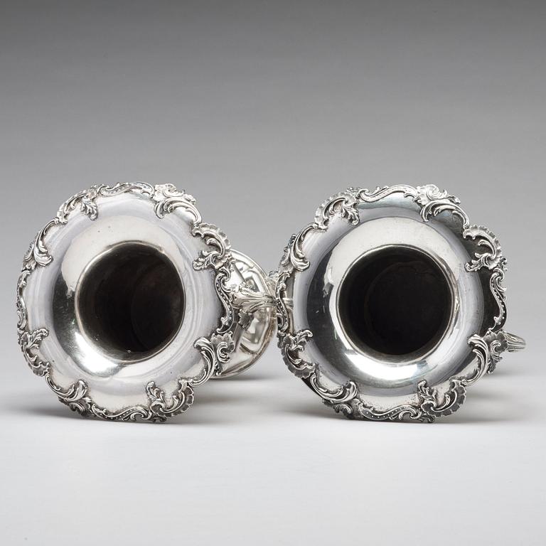 A pair of Russian 19th century silver champagne coolers, mark of Carl Johann Tegelsten, St. Petersburg 1842.