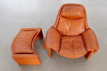 Vittorio Introini, a leather armchair and stool for Saporti 1960/70s.