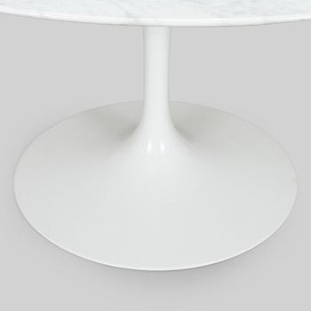 Eero Saarinen, A 'Tulip' furniture set, table with eight chairs, Knoll International, 1970s.