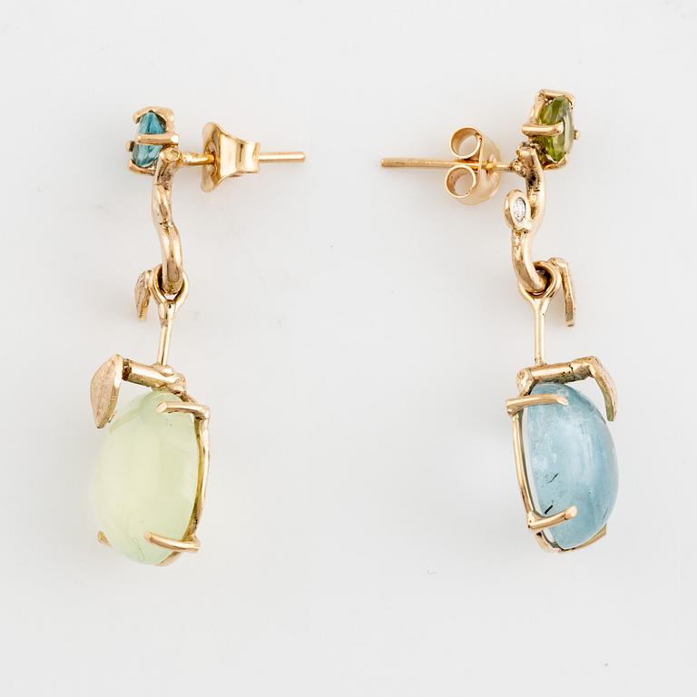 Cabochon cut aquamarine and prehnite earrings.