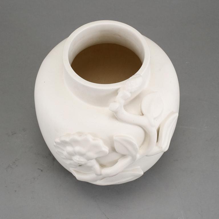 VAS, stengods, "Carrara", Wilhelm Kåge, Gustavsberg, 1900-talets mitt.